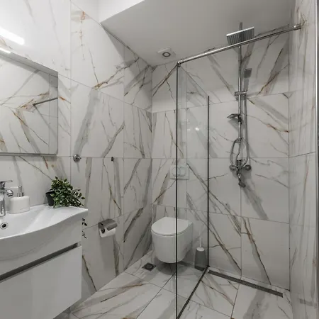City Center Studio 500mbs דירה