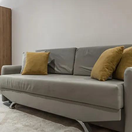 City Center Studio 500mbs